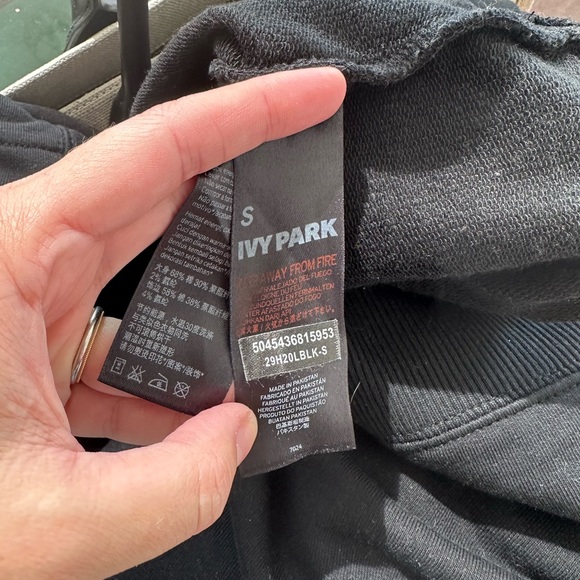 SOLD! IVY PARK Black hoodie Essential Logo Cotton New Without Tag Size S - Picture 15 of 15